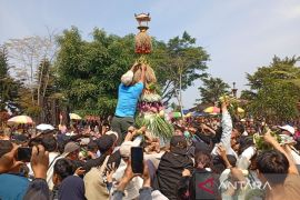 Bupati: Grebeg Suran Baturraden memperkuat budaya dan pariwisata daerah