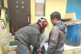 Polisi tangkap buruh yang edarkan sabu di kawasan Muara Baru