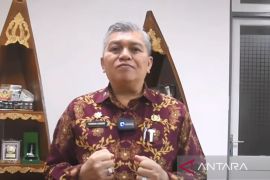Sekda Kubu Raya ajak para ayah dampingi anak bersekolah di hari pertama