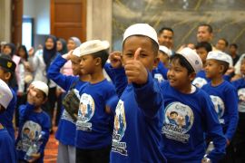 YBM PLN hadirkan senyum dan harapan bagi 80 anak yatim dhuafa