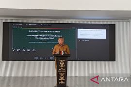 Sigi libatkan seluruh sektor atasi kemiskinan