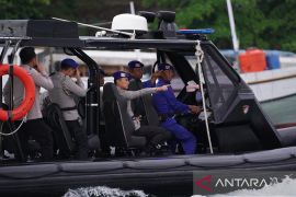 Polda perketat pengawasan perairan Sultra cegah bom ikan