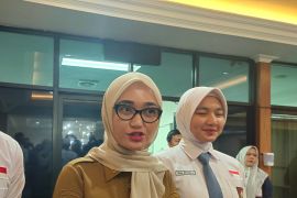 Wagub Lampung sebut gerakan ayah antar anak ke sekolah kurangi fatherless