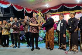 Legislator Jatim ajak generasi muda Surabaya lestarikan budaya