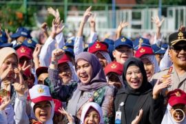 Banjarbaru ajak ayah aktif dampingi anak sejak hari pertama sekolah