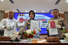 Polda Sumbar rilis kasus dugaan tindak pidana perbankan