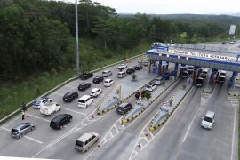 BTB catat volume kendaraan Tol Bakter naik 32 persen selama libur sekolah