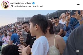 Niat bagikan momen liburan, Nathalie Holscher malah dihujani kritik usai Azam ditegur