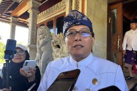 Wagub Bali: Kemungkinan besar kami akan kelompokkan kembali sekolah sepi peminat