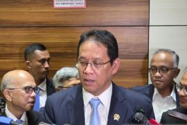 Purbaya sarankan investor beli saham usai S&P pertahankan rating RI