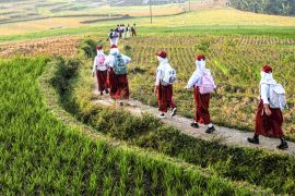Kembali ke sekolah, siswa Indonesia sambut ajaran baru penuh semangat