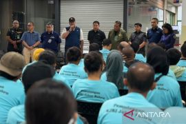 Hadiah HUT RI, KJRI Johor biayai pemulangan 90 WNI dan PMI ke Batam