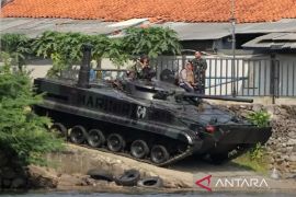 Korps Marinir sertifikasi tank amfibi BMP-3F  jaga kesiapan tempur