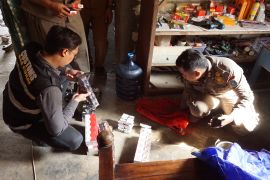 Pemkab Lamongan-Bea Cukai amankan 3.040 batang rokok ilegal