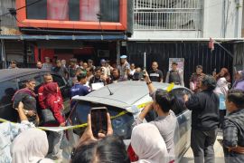 Polresta Padang rekonstruksi kasus penusukan di tempat karaoke