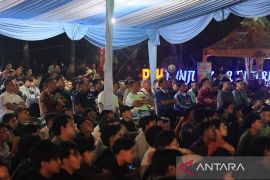 Wali Kota Pekanbaru Nobar semifinal Piala Dunia 2026 bersama warga, Festival Rakyat dongkrak UMKM