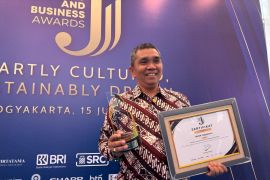 Unisa Yogyakarta meraih penghargaan JBBA 2026 Klaster Pendidikan
