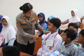 Polres Magelang Kota gelar sosialisasi pencegahan kenakalan remaja di SMP