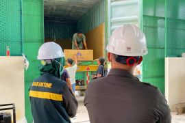 BKHIT Papua Tengah awasi pengiriman 604 ton CPO ke Surabaya
