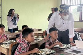 Pemkab Lamsel dan Kajati Lampung pastikan Program MBG berjalan sesuai SOP