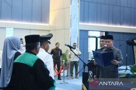 Wako Pekanbaru kembali rombak jajaran pejabat, Camat hingga Sekretaris Dinas dilantik, Ini daftar lengkapnya!
