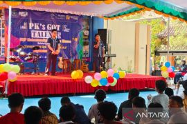 Siswa SMP Muhammadiyah PK Kottabarat unjuk bakat pada puncak MPLS
