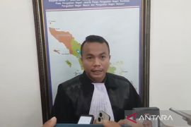 Paulus Gulo desak kejaksaan tetapkan Bahrun Walidin tersangka dugaan korupsi smartboard