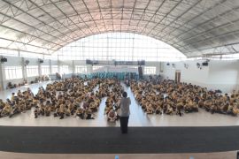Polres-Singkawang perkuat karakter siswa SD cegah perundungan