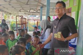 Bupati Bangka Barat pantau MPLS TK pastikan pelaksanaan ramah anak