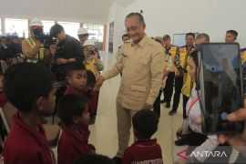 Menteri PU memastikan sarana-prasana SRT Kupang siap untuk belajar siswa