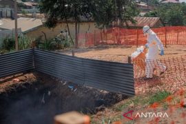 Wabah Ebola capai 2.400 kasus, CDC Afrika desak tindakan segera