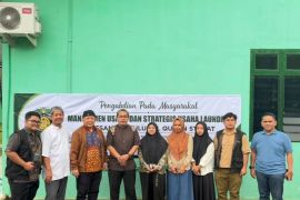 Tim Pengabdian LPPM USU perkuat manajemen dan strategi usaha laundry di Pesantren Ulumul Quran Stabat