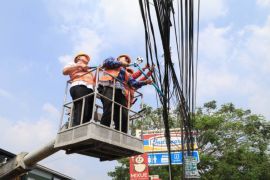 Penataan kabel utilitas jangan ganggu ekonomi pelaku usaha