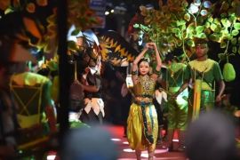 Pemkab Pacitan buka fetival rontek dengan konsep panggung berjalan