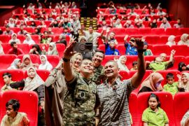 Wawali Kota Bogor ajak nonton puluhan anak istimewa