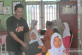 ASN Tanjungpinang dapat dispensasi antar anak di hari pertama sekolah