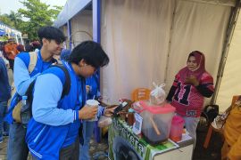 QJI 2026: Hari terakhir peserta ajak masyarakat rasakan kemudahan transaksi digital dengan QRIS
