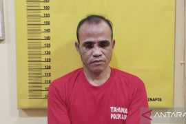Miliki tiga paket sabu, pria asal desa Seko Lubuk Tigo Lirik diborgol