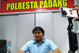 Polisi: Pelaku peledakan bom Padang bukan jaringan terorisme