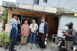 Sudinsos evakuasi ODMK di Jelambar karena berpotensi bahayakan warga