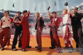 BTS meriahkan pertunjukan pada final Piala Dunia dengan "Dynamite"
