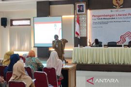 Wawali Surakarta tekankan pentingnya piterasi politik bagi tokoh masyarakat untuk cegah polarisasi