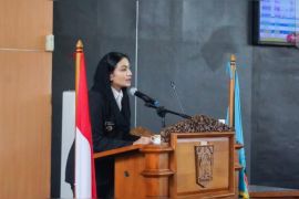 Bupati Dharmasraya evaluasi obyek retribusi parkir SPBU dan puskesmas
