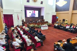 DPRD Tanah Bumbu desak pemda segera perbaiki jalan di Sungai Loban