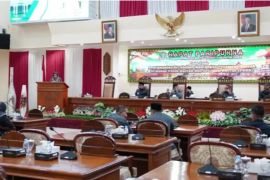 DPRD Paser lanjutkan pembahasan Raperda perubahan  tentang pajak dan retribusi