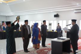 Wali Kota Padang Panjang Lantik Pj Sekda dan Dua Pejabat Pimpinan Tinggi Pratama