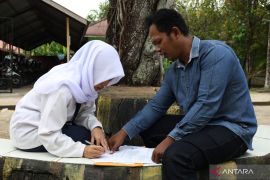 Akademisi UIN: Keluarga berperan bentuk karakter anak