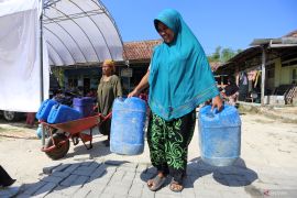 Distribusi air bersih di Kabupaten Bangkalan