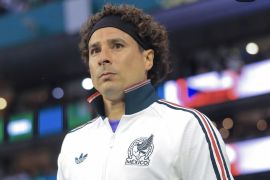 Kiper legendaris Guillermo Ochoa pensiun