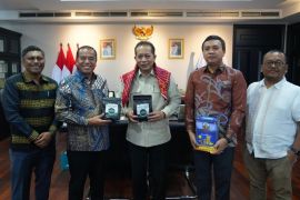 Bupati Karo temui Menkop, perkuat koperasi dan undang  hadiri Festival Buah dan Bunga 2026